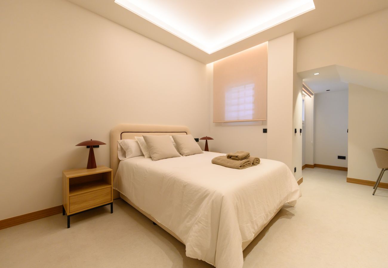Apartment in Madrid - M (SCR7B2) Amplio piso exterior de un dormitorio e