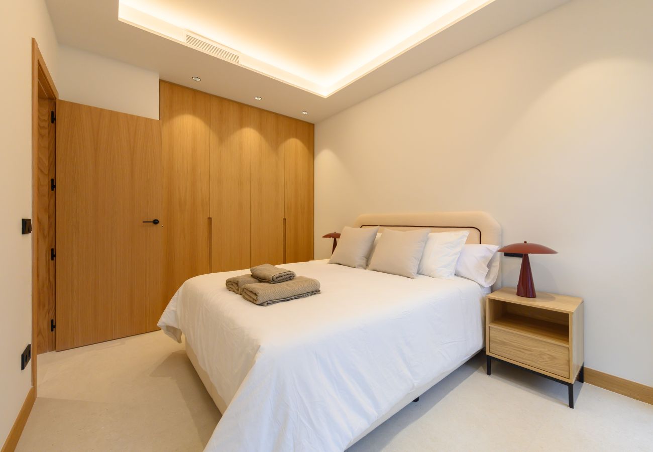 Apartment in Madrid - M (SCR7B1) Amplio piso exterior de un dormitorio e