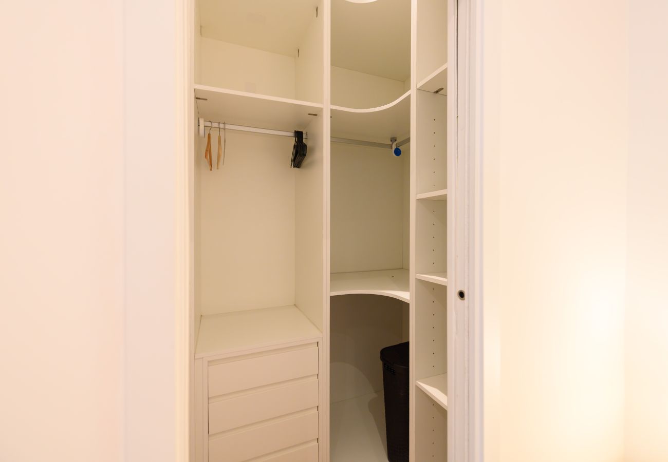 Apartment in Madrid - M (CAR1012)Apartamento  con 2 dormitorios, 2 baño