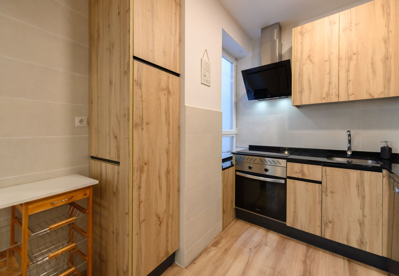 Apartment in Madrid - M (CAR1012)Apartamento  con 2 dormitorios, 2 baño