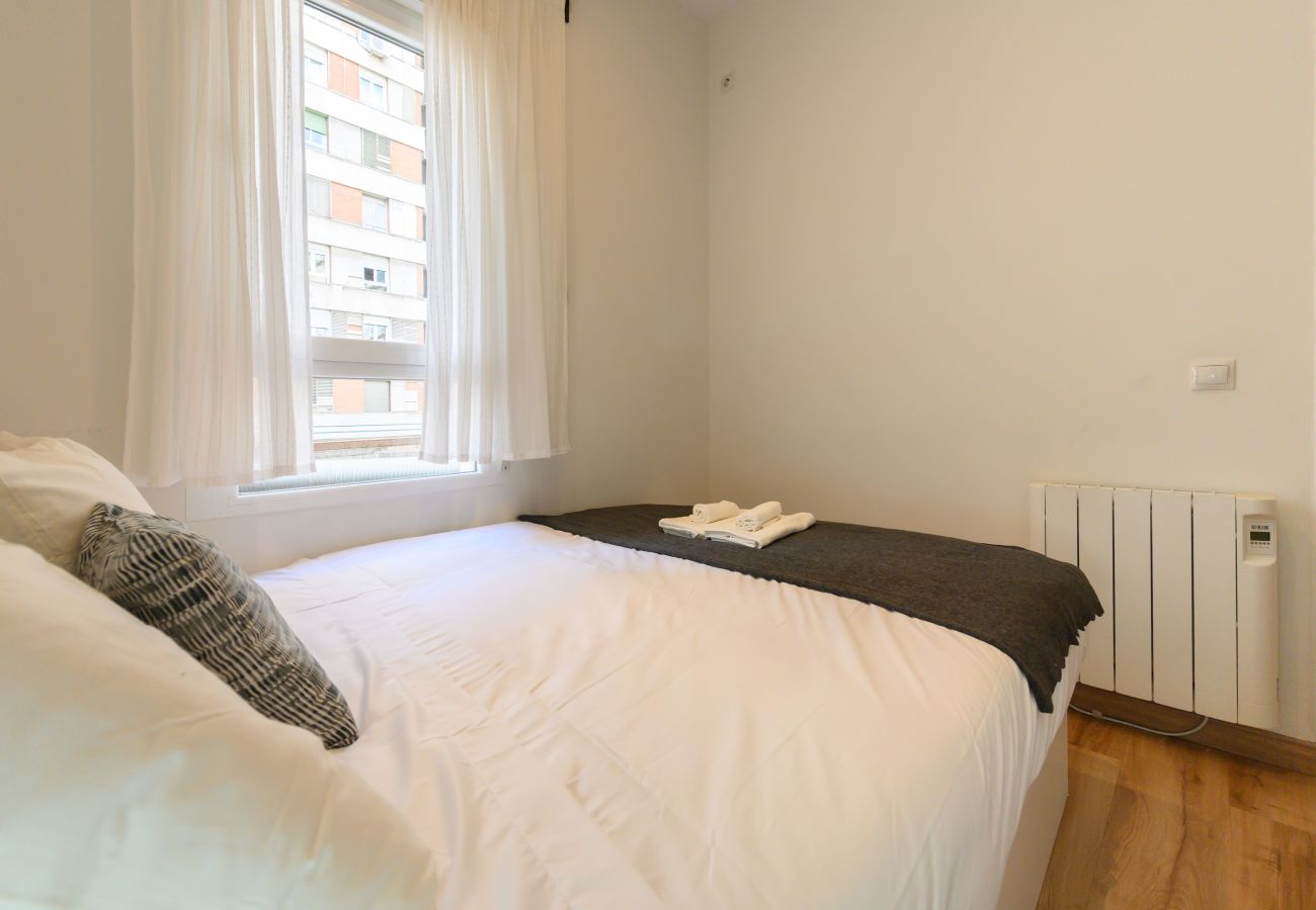 Apartment in Madrid - M (CAR1012)Apartamento  con 2 dormitorios, 2 baño