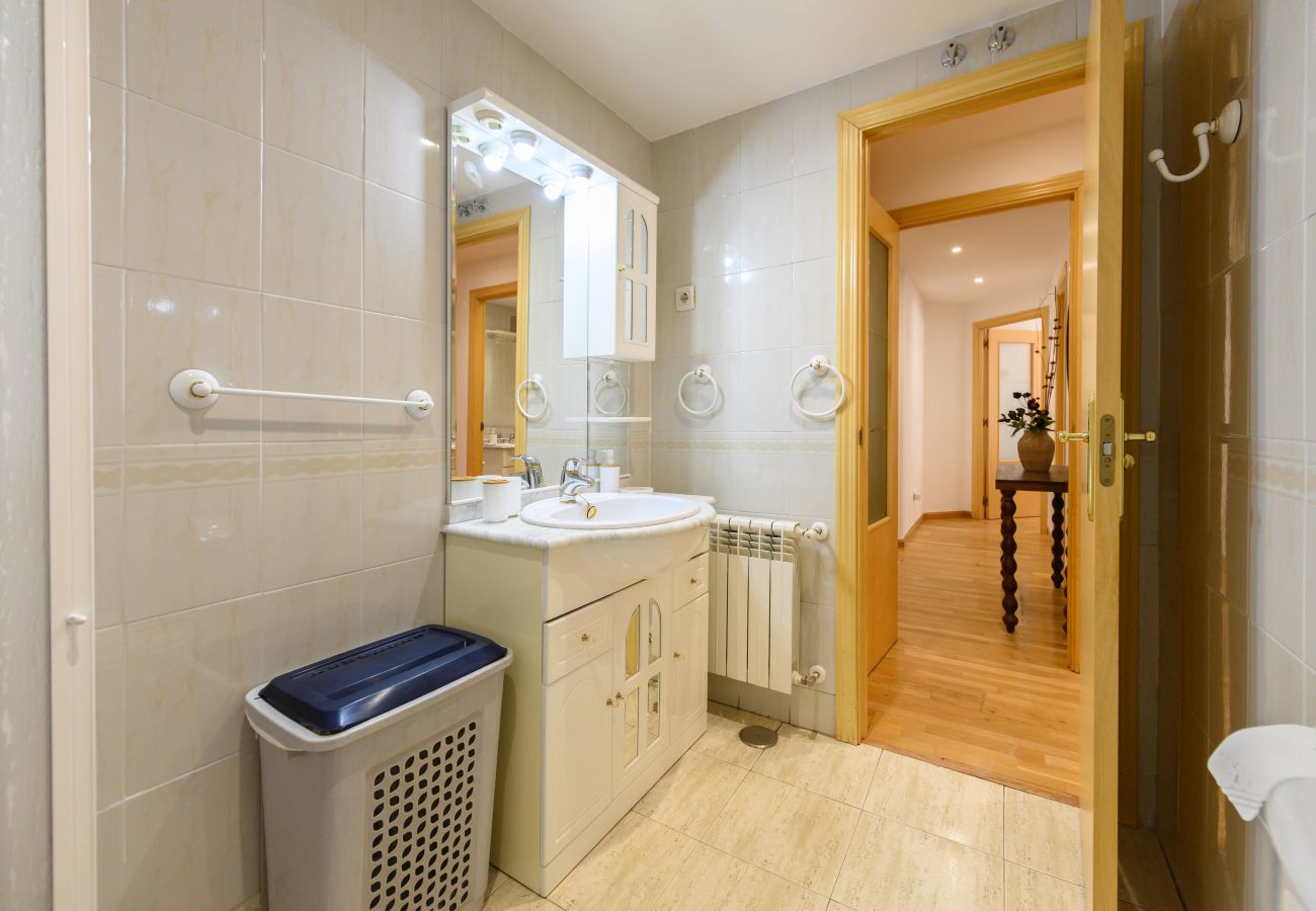 Apartment in Madrid - M (HOR1K1B) Vivienda con estilo: 2 dormitorios, Pi