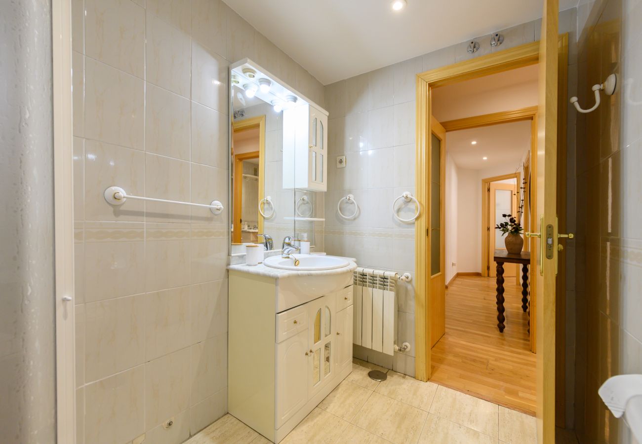 Apartment in Madrid - M (HOR1K1B) Vivienda con estilo: 2 dormitorios, Pi
