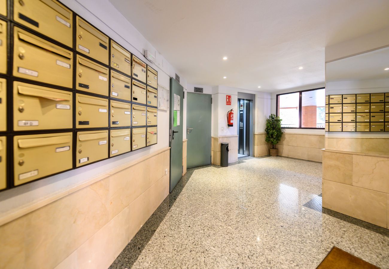 Apartment in Madrid - M (HOR1K1B) Vivienda con estilo: 2 dormitorios, Pi