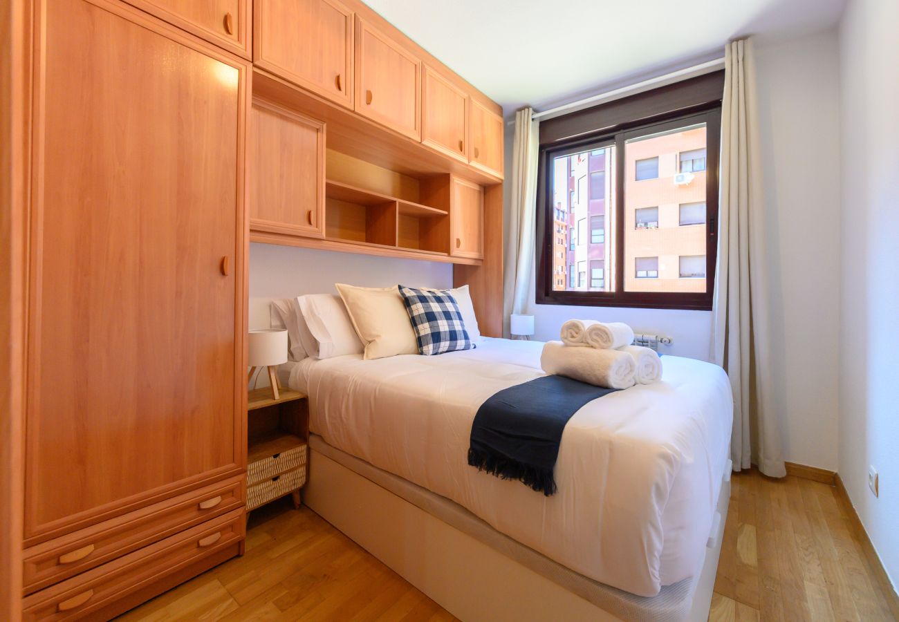 Apartment in Madrid - M (HOR1K1B) Vivienda con estilo: 2 dormitorios, Pi