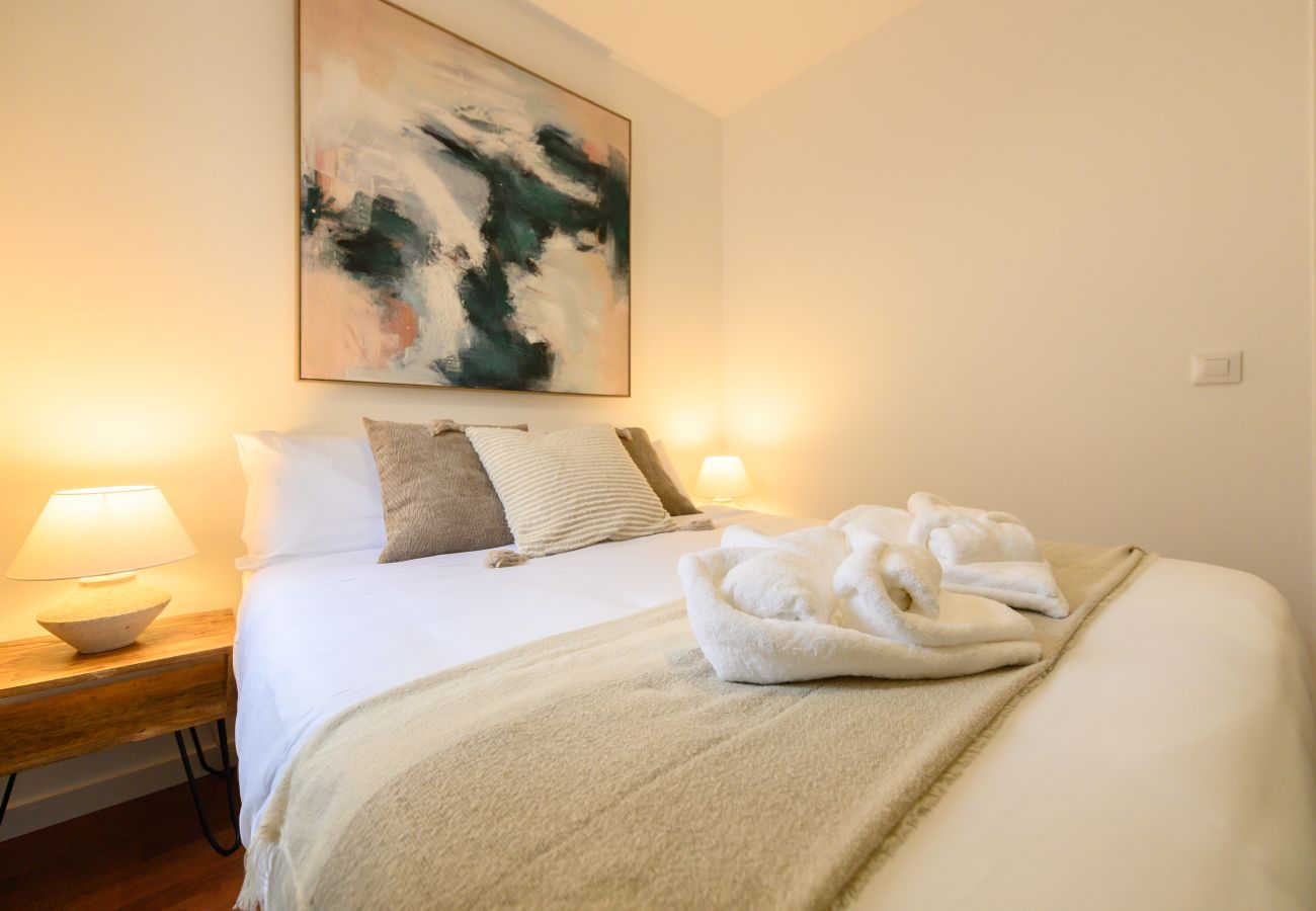 Apartment in Madrid - M (MAL71A) Moderno piso de 2 dormitorios con terra