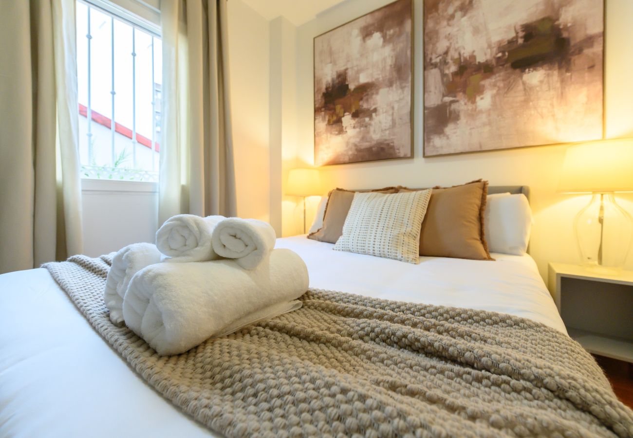 Apartment in Madrid - M (MAL71A) Moderno piso de 2 dormitorios con terra