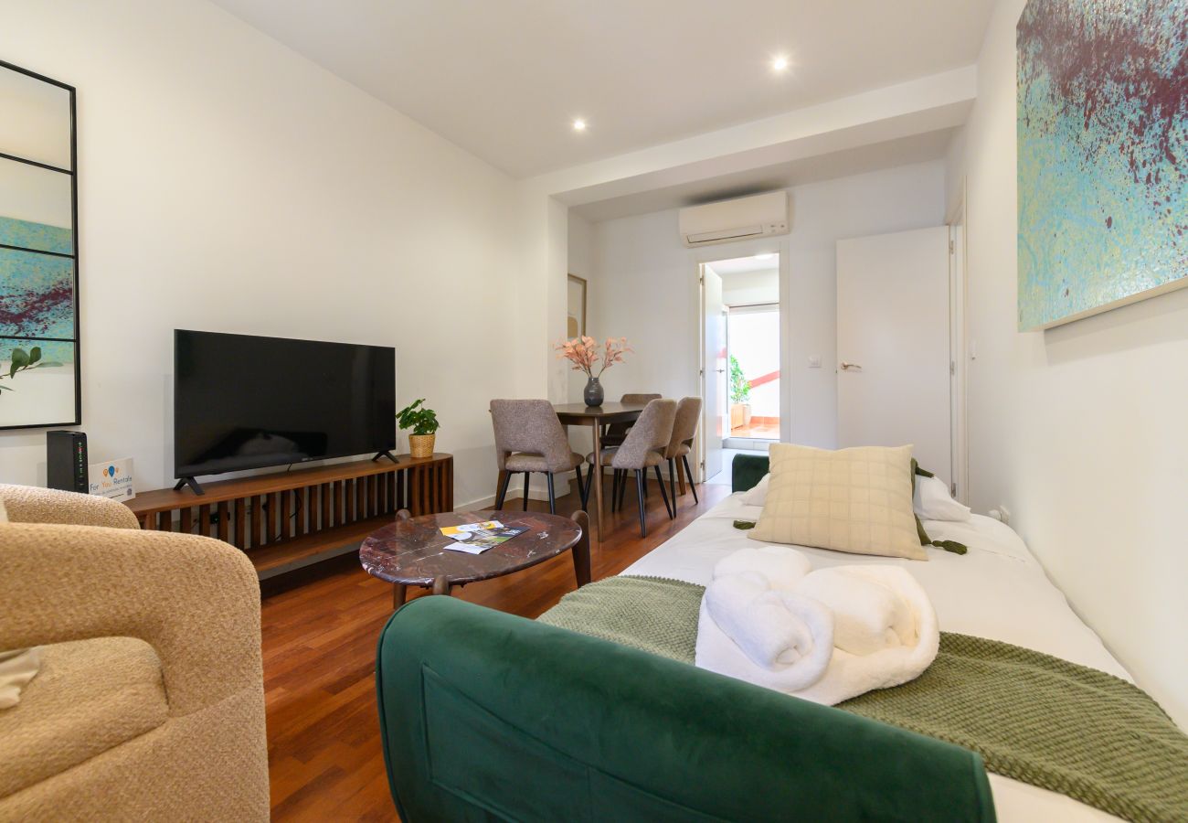 Apartment in Madrid - M (MAL71A) Moderno piso de 2 dormitorios con terra