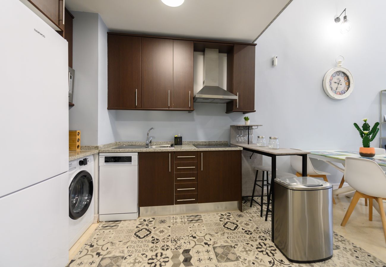 Apartment in Madrid - M (LDM11034) Acogedor Dúplex con Cocina Abierta y