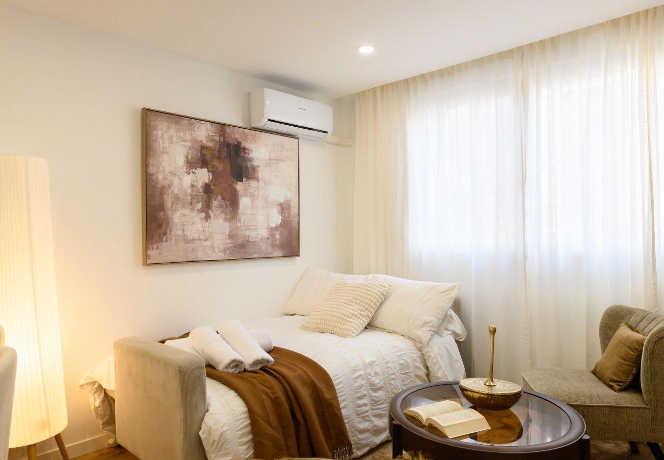 Apartment in Madrid - M (GCO69BD) Apartamento de 3 dormitorios