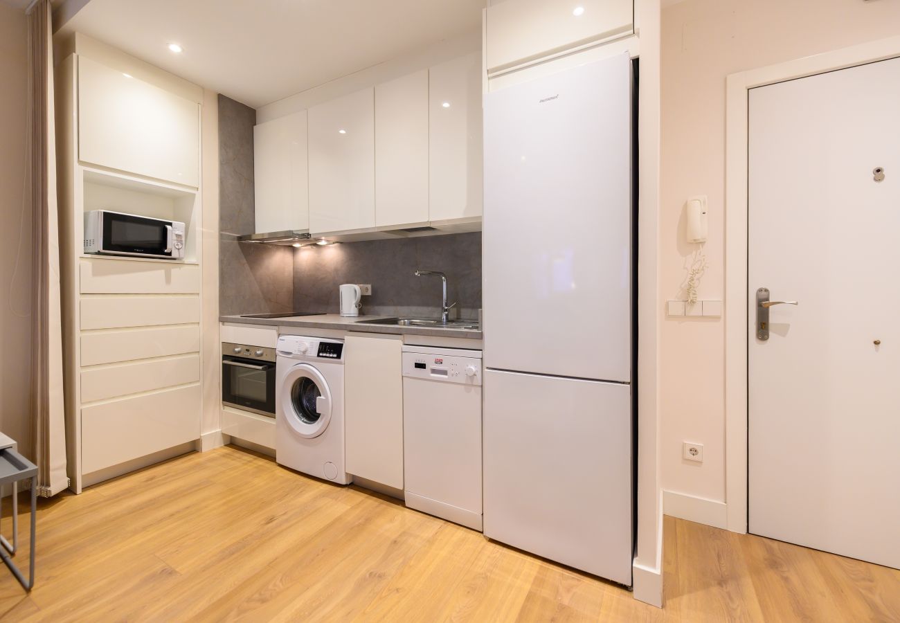 Apartment in Madrid - M (BSO5) Apartamento luminoso con 1 dormitorio y e