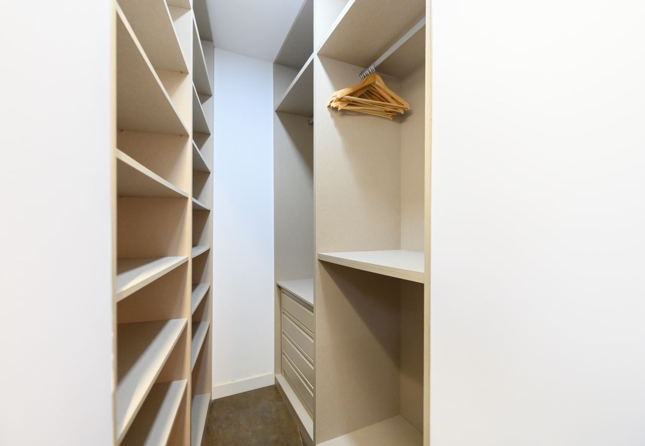 Apartment in Madrid - M (DFE11SI) Elegante piso de dos dormitorios en e