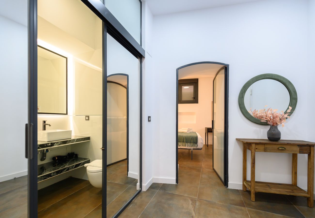 Apartment in Madrid - M (DFE11SI) Elegante piso de dos dormitorios en e