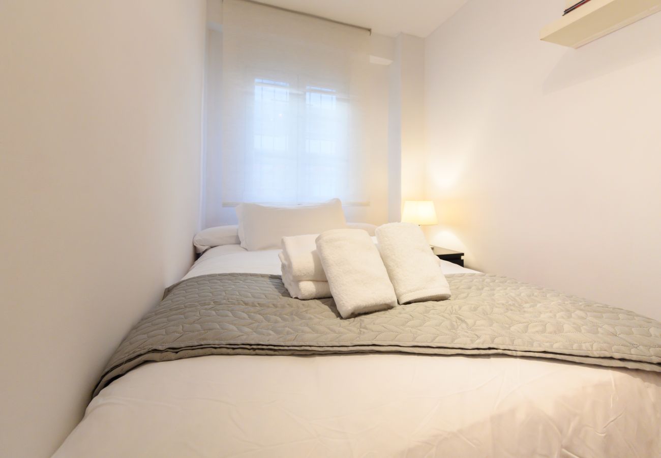 Apartment in Madrid - M (BEN28BE) Piso moderno  2 dormitorios