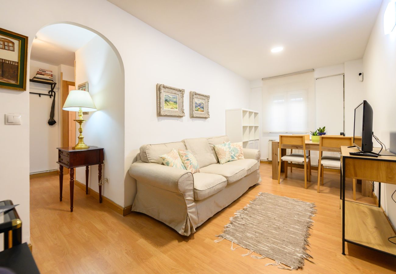 Apartment in Madrid - M (BEN28BE) Piso moderno  2 dormitorios