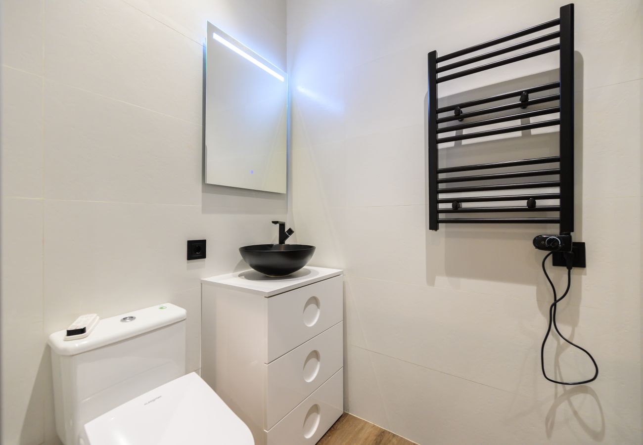 Studio in Madrid - M (HOR42DA) Estudio moderno y totalmente equipado