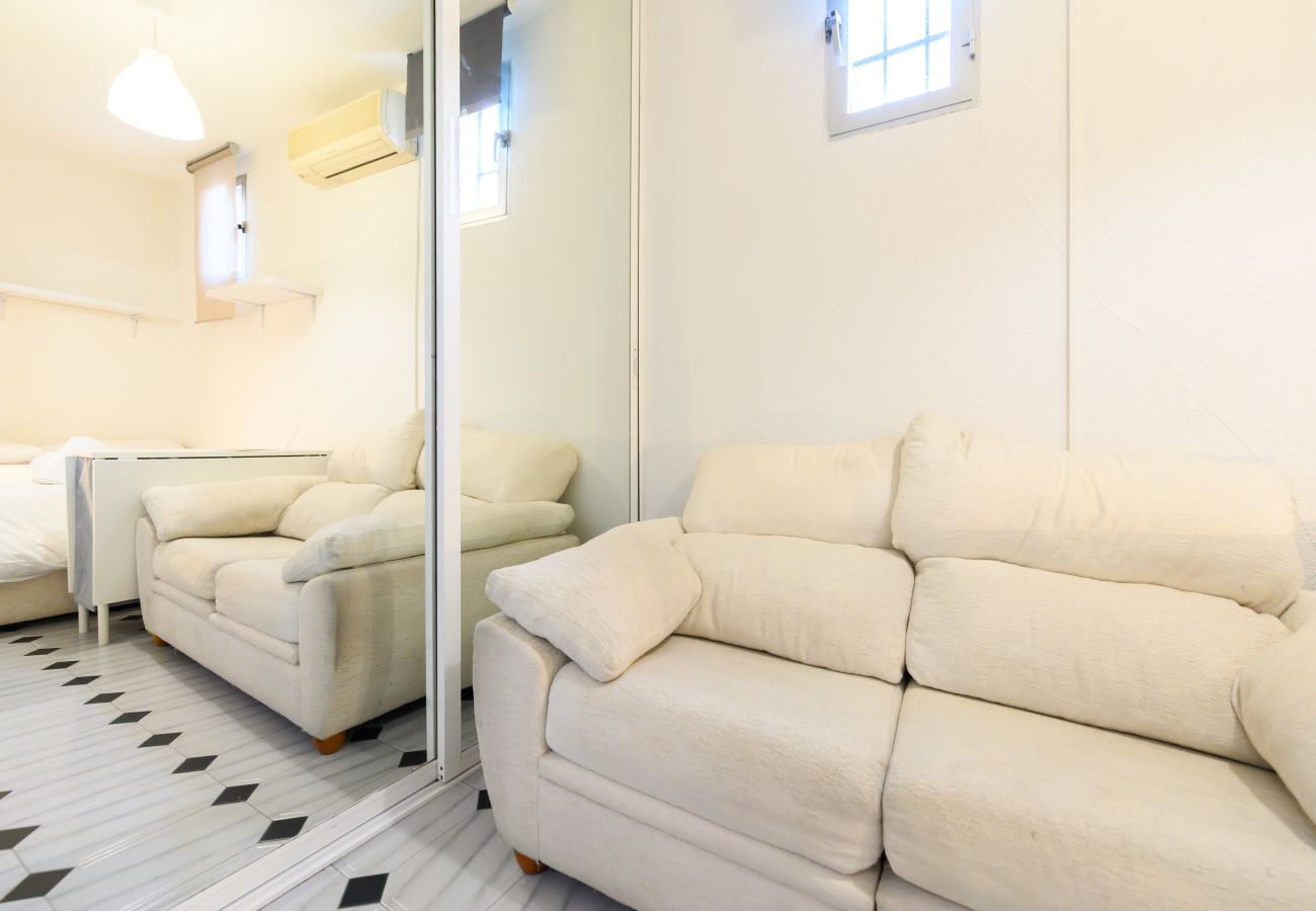 Apartment in Madrid - M (BMU9213) Piso de 1 dormitorio en Chamberí
