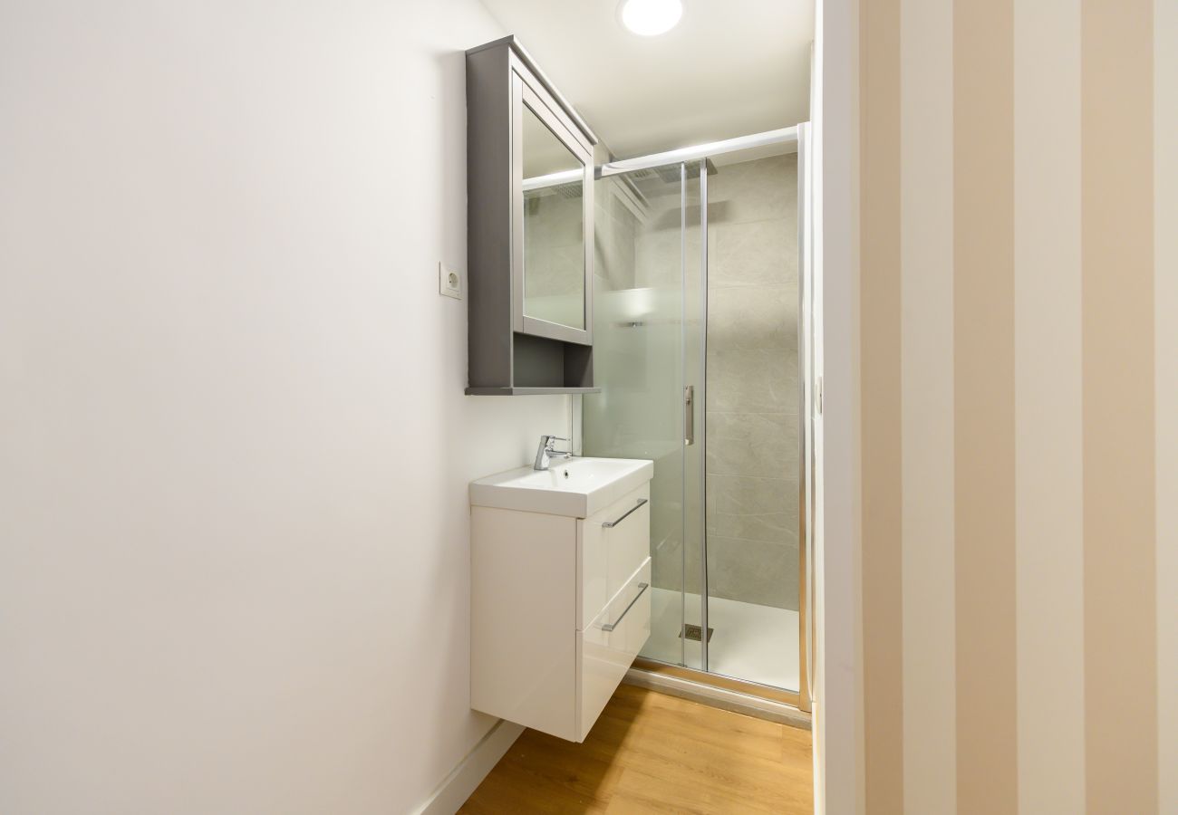 Apartment in Madrid - M (LCE3) Amplio y moderno piso de 4 dormitorios