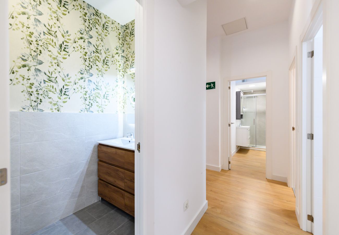 Apartment in Madrid - M (LCE3) Amplio y moderno piso de 4 dormitorios