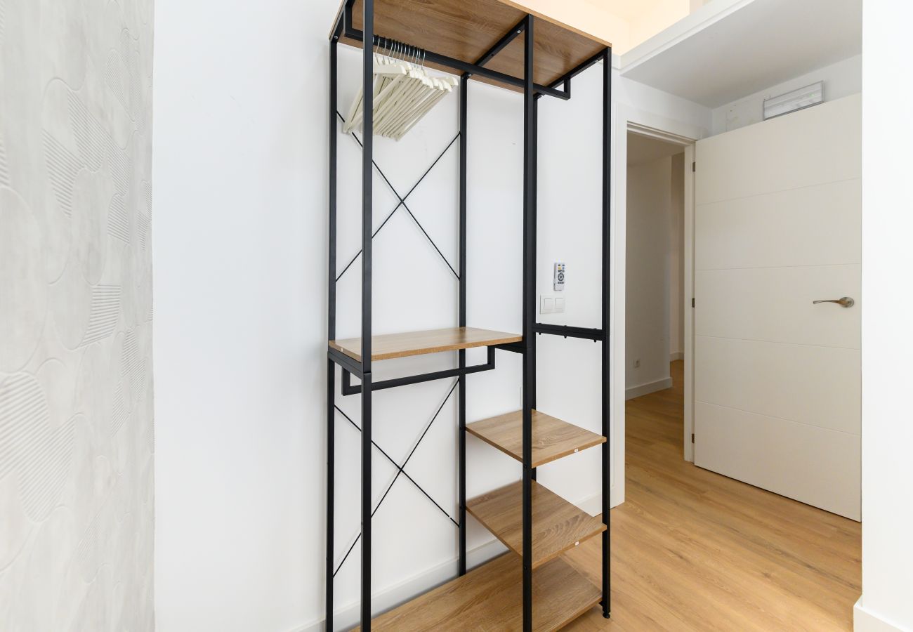 Apartment in Madrid - M (LCE3) Amplio y moderno piso de 4 dormitorios