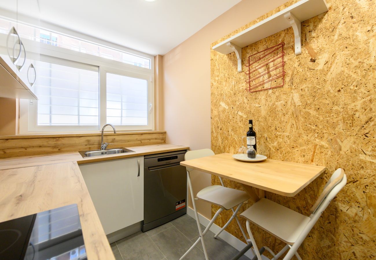 Apartment in Madrid - M (LCE3) Amplio y moderno piso de 4 dormitorios