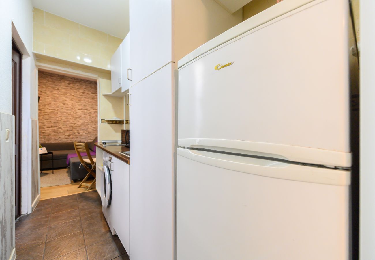 Apartment in Madrid - M (JPA16BI) Acogedor piso 1 dormitorio en Tetuán