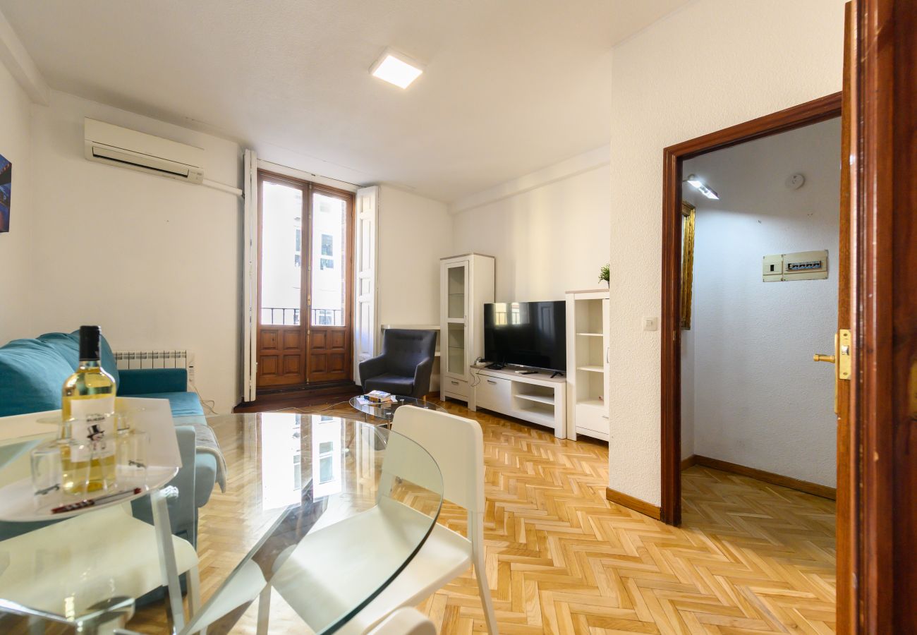 Residence in Madrid - M (MAY613) Piso de 1 dormitorio en pleno centro de