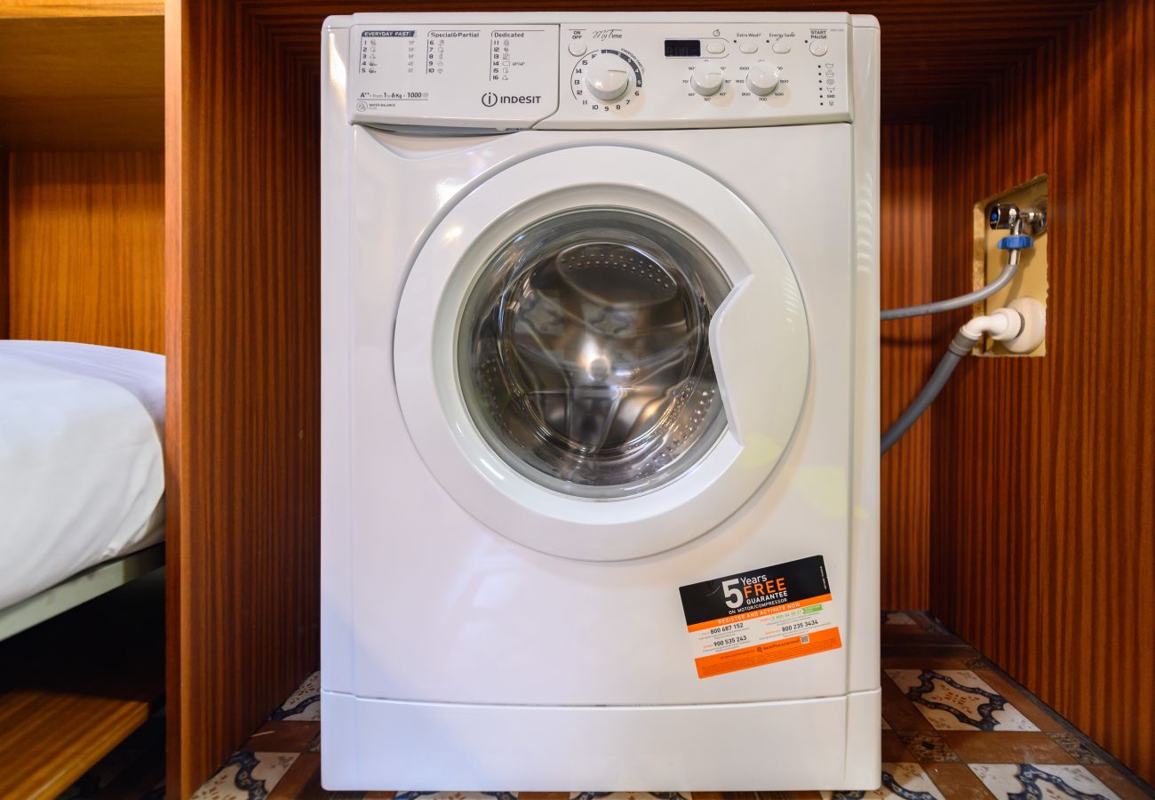 Apartment in Madrid - M (SLU33) Amplio Loft en La Latina