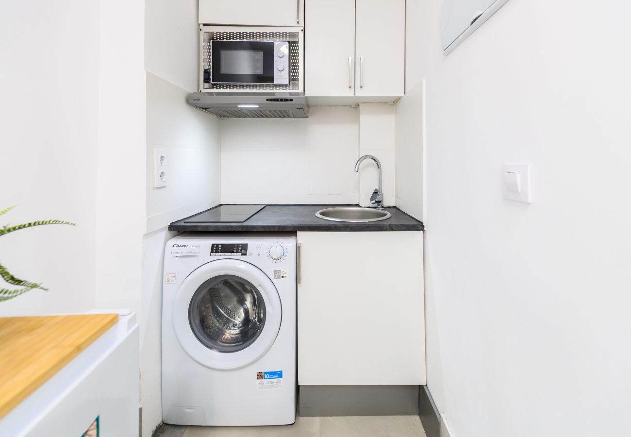 Studio in Madrid - M (RJS3) Acogedor Estudio en Barrio Salamanca