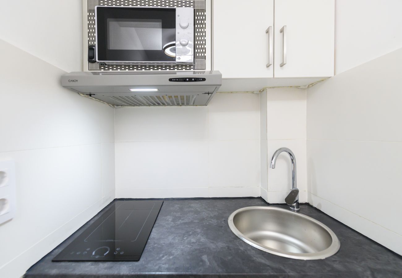 Studio in Madrid - M (RJS3) Acogedor Estudio en Barrio Salamanca