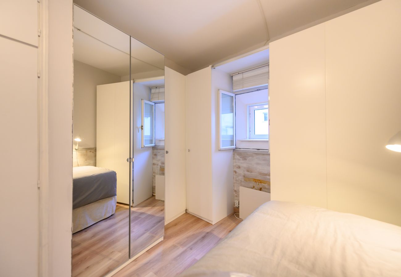 Apartment in Madrid - M (OLM102BA) Amplio y luminoso piso 2 dormitorios