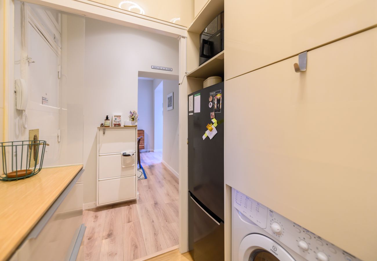 Apartment in Madrid - M (OLM102BA) Amplio y luminoso piso 2 dormitorios