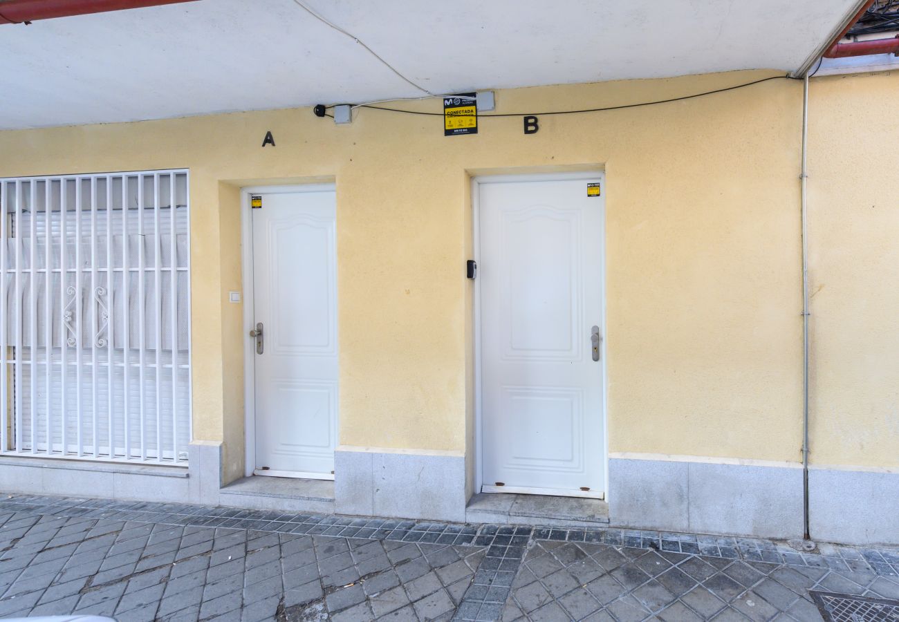 Studio in Madrid - M (EMO470B) Acogedor estudio en Ciudad Lineal