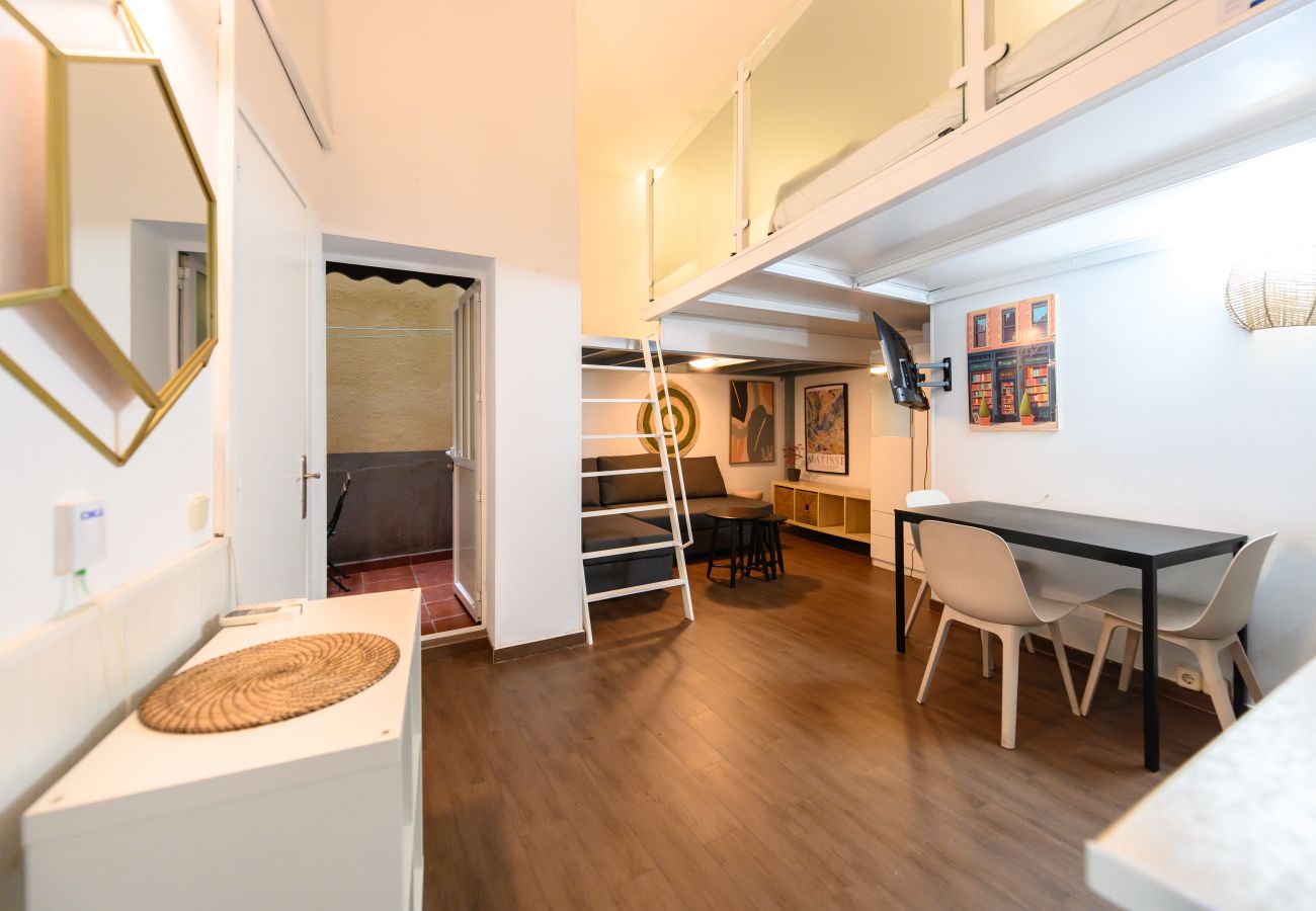 Apartment in Madrid - M (JJU15503) Dúplex con terraza en Goya