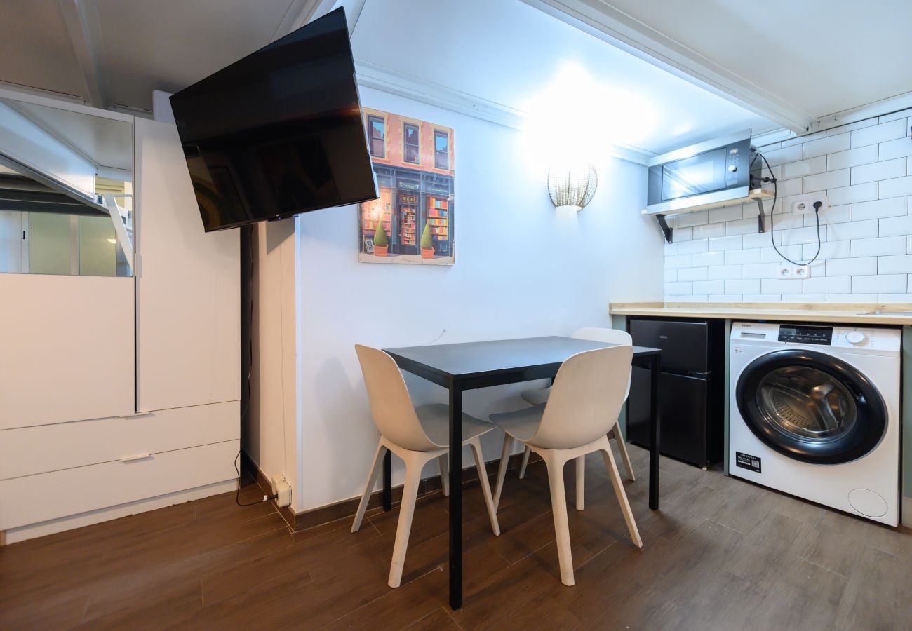 Apartment in Madrid - M (JJU15503) Dúplex con terraza en Goya