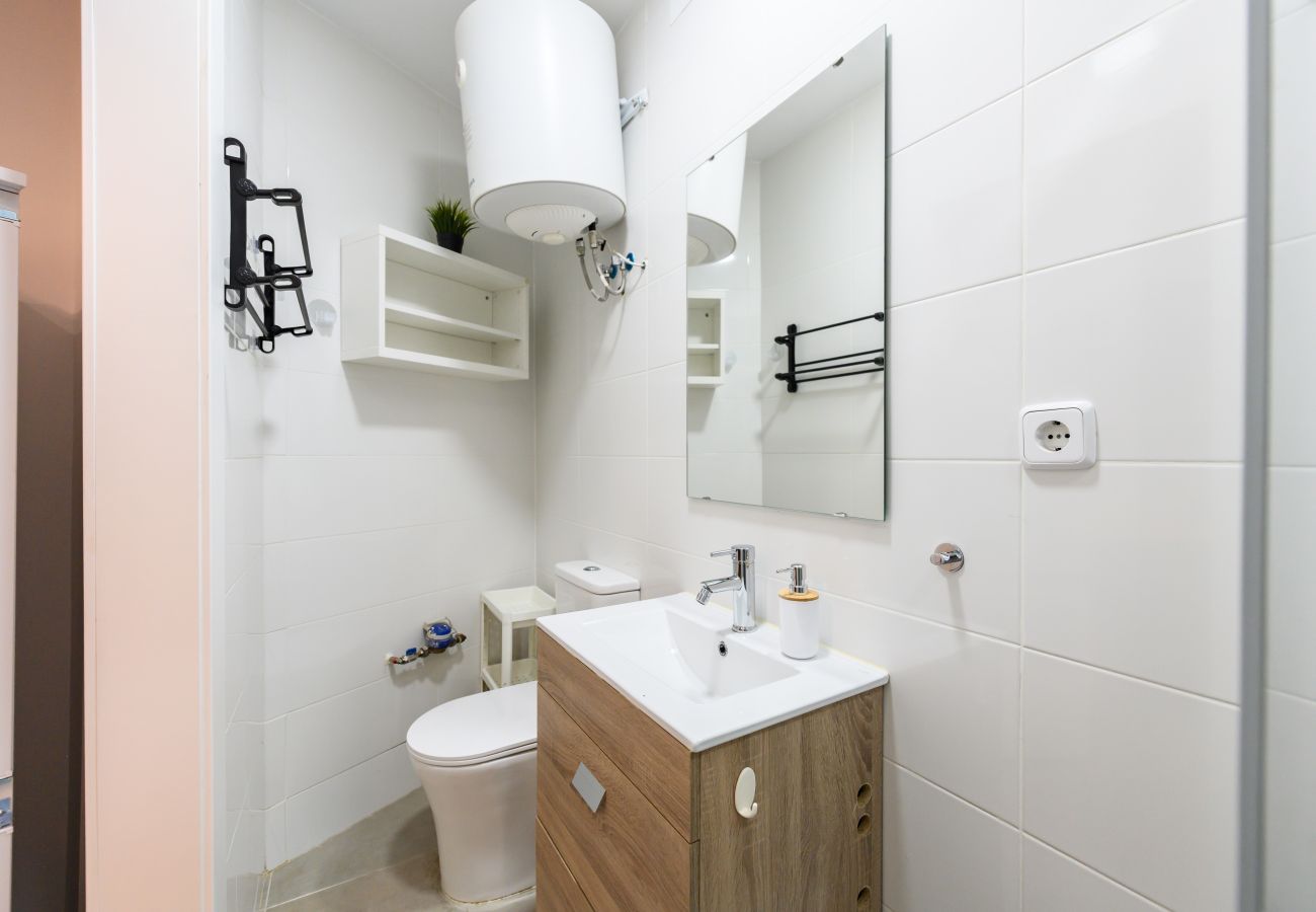 Studio in Madrid - M (SMA1401) Acogedor estudio en Ciudad Lineal