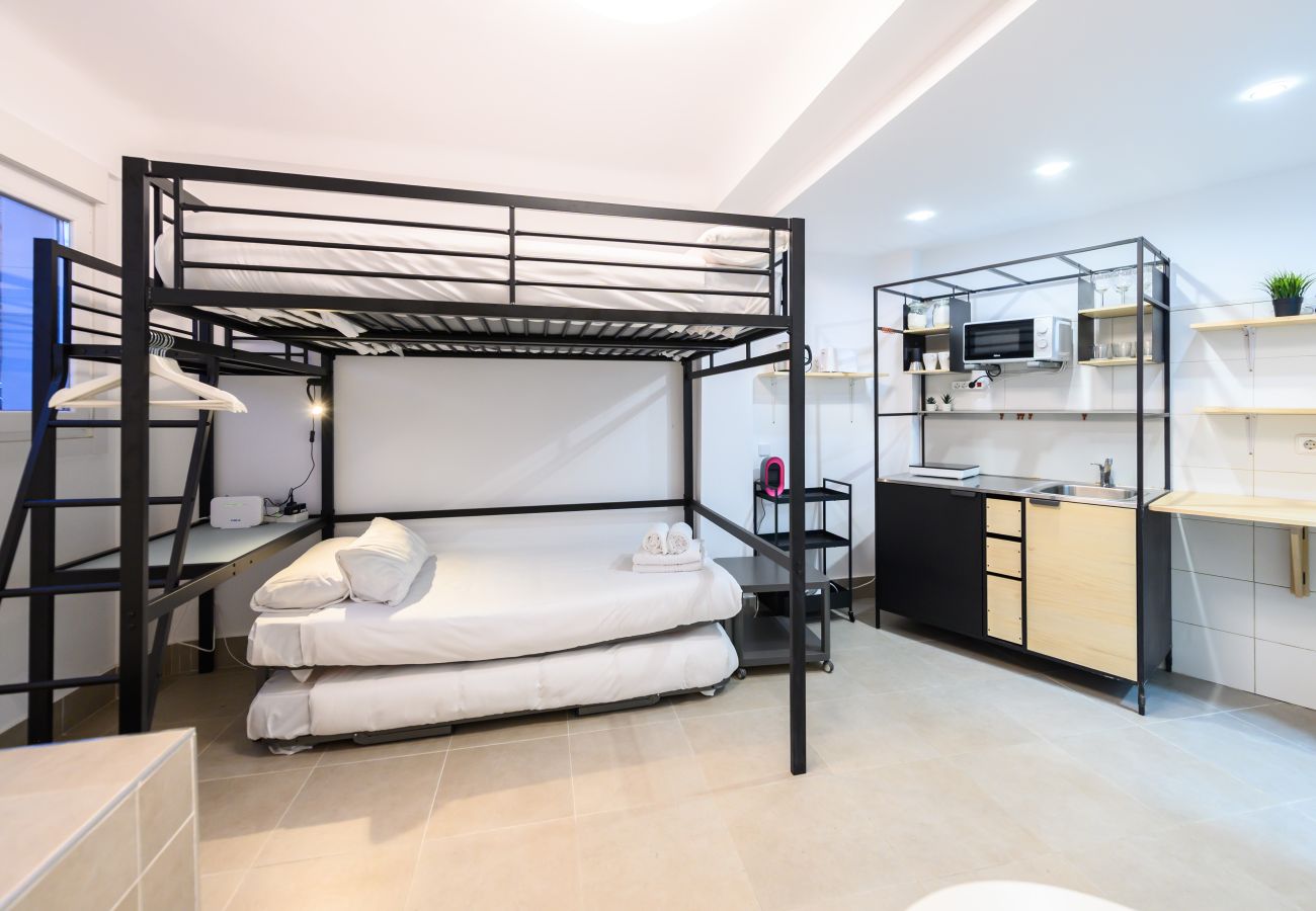 Studio in Madrid - M (SMA1401) Acogedor estudio en Ciudad Lineal