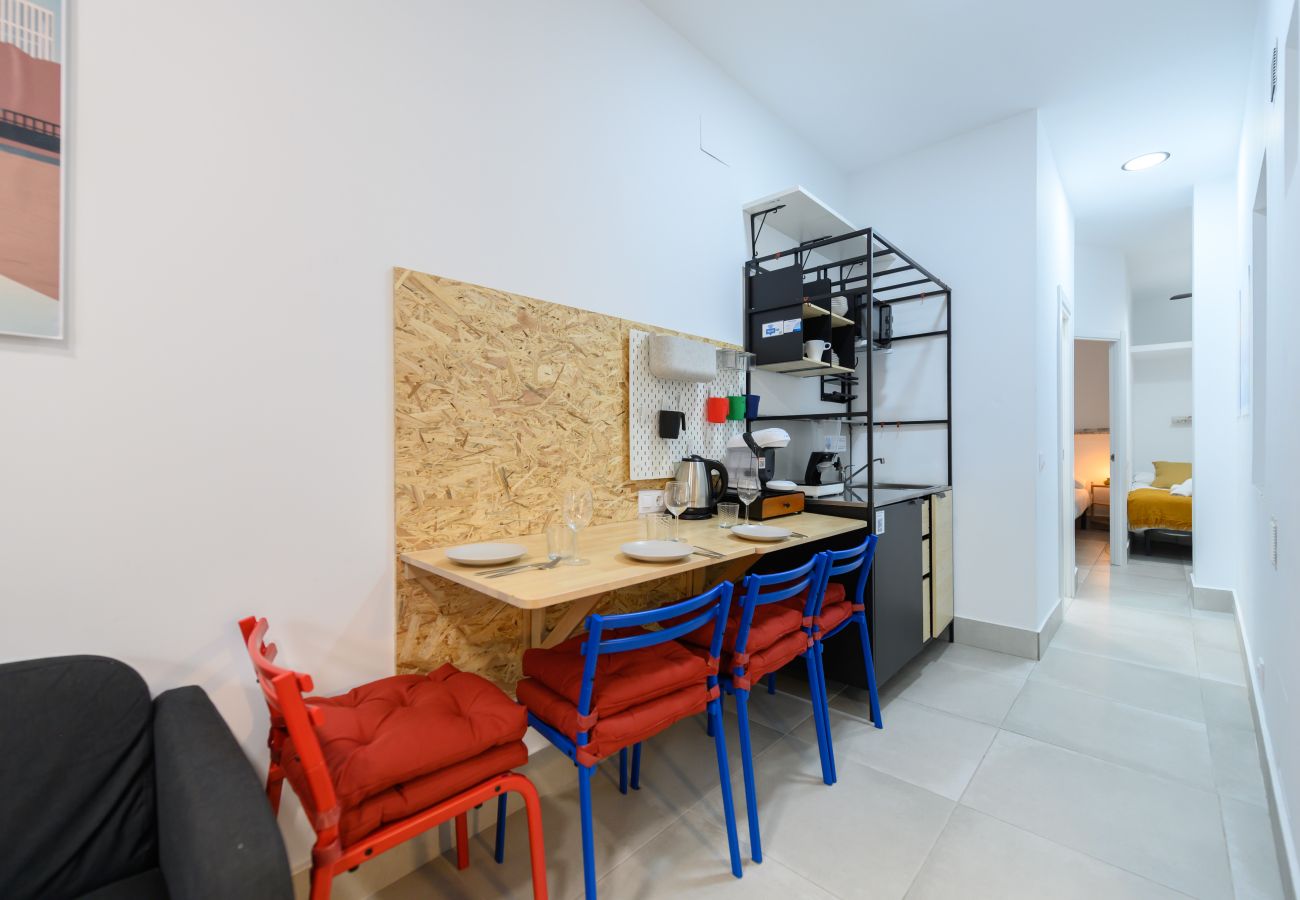 Apartment in Madrid - M (ROB20E) Acogedor piso en Puente de Vallecas