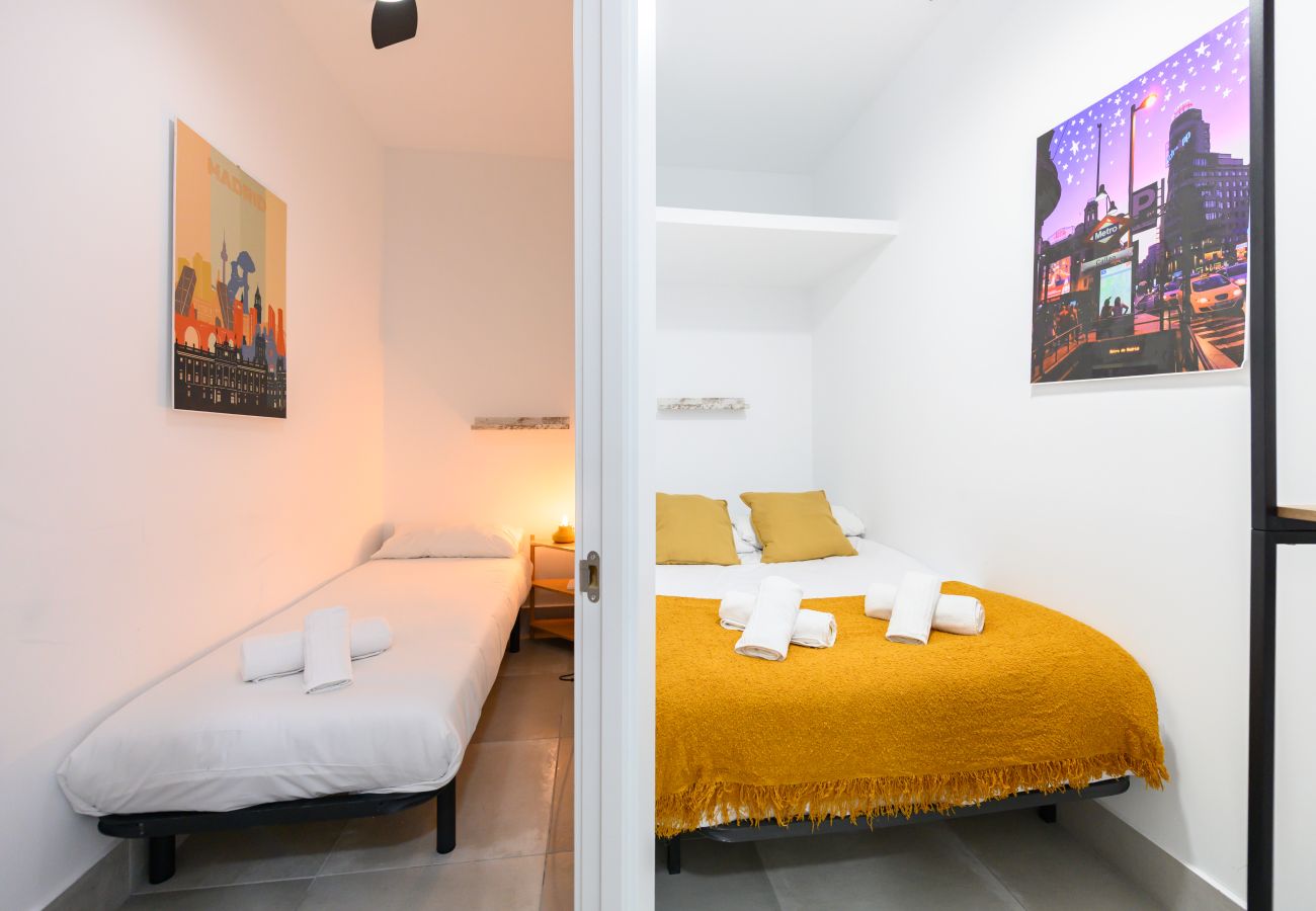 Apartment in Madrid - M (ROB20E) Acogedor piso en Puente de Vallecas