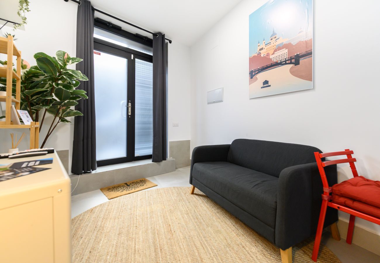 Apartment in Madrid - M (ROB20E) Acogedor piso en Puente de Vallecas
