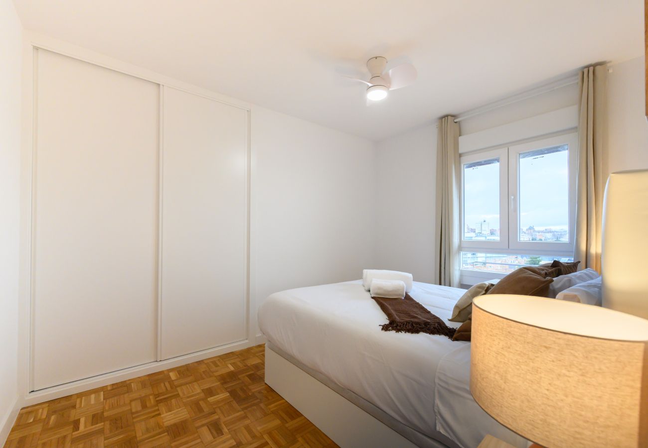 Apartment in Madrid - M (MOS34D7E) Amplio y elegante piso de dos dormito