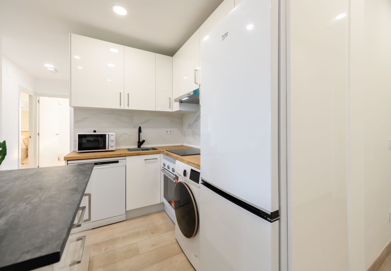 Apartment in Madrid - M (ABR1710B) Amplio piso de Lujo 2 dormitorios