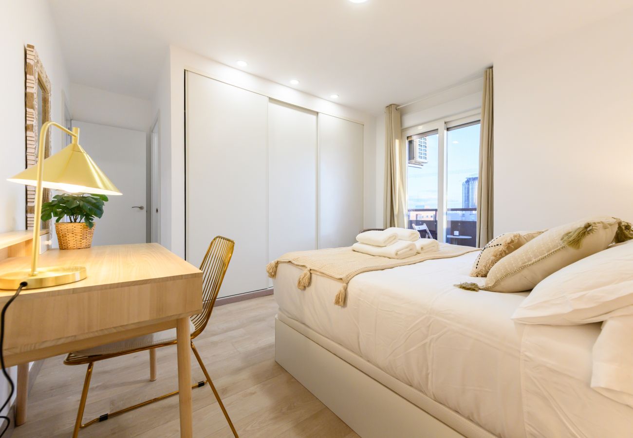 Apartment in Madrid - M (ABR1710B) Amplio piso de Lujo 2 dormitorios