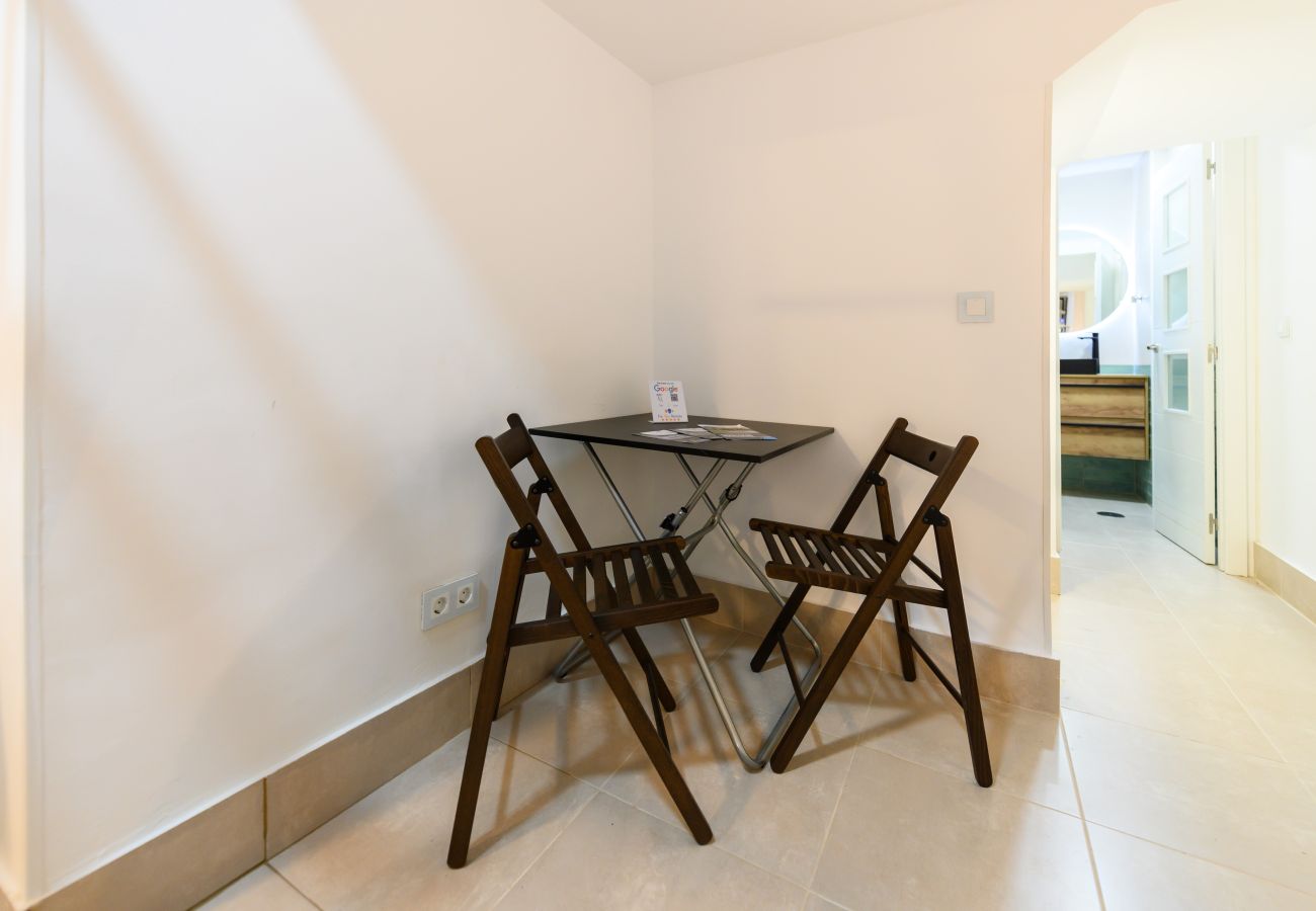 Apartment in Madrid - M (IRI70) Acogedor Dúplex en el barrio Salamanca