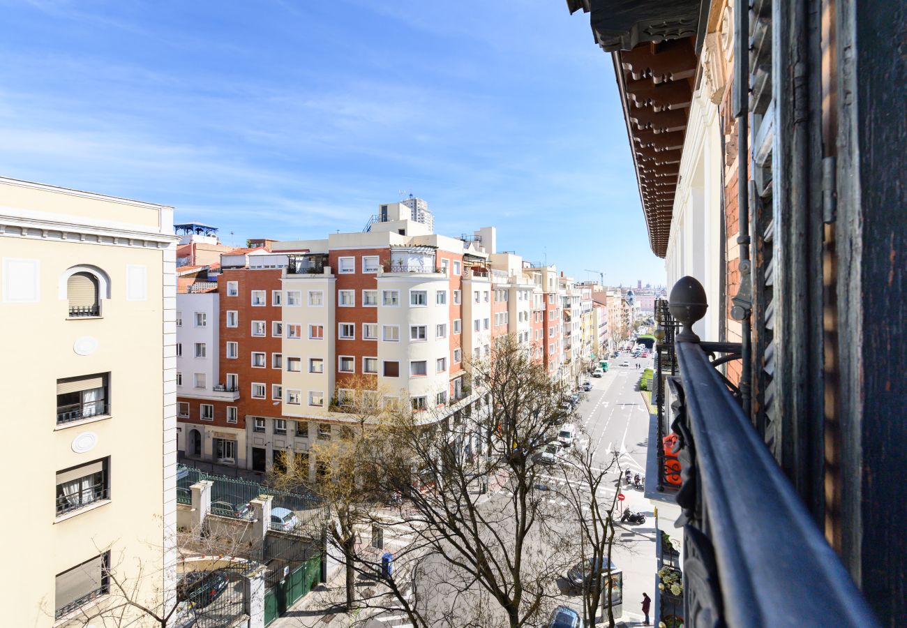 Apartment in Madrid - M (FER55D) Amplio piso 3 dormitorios en Moncloa