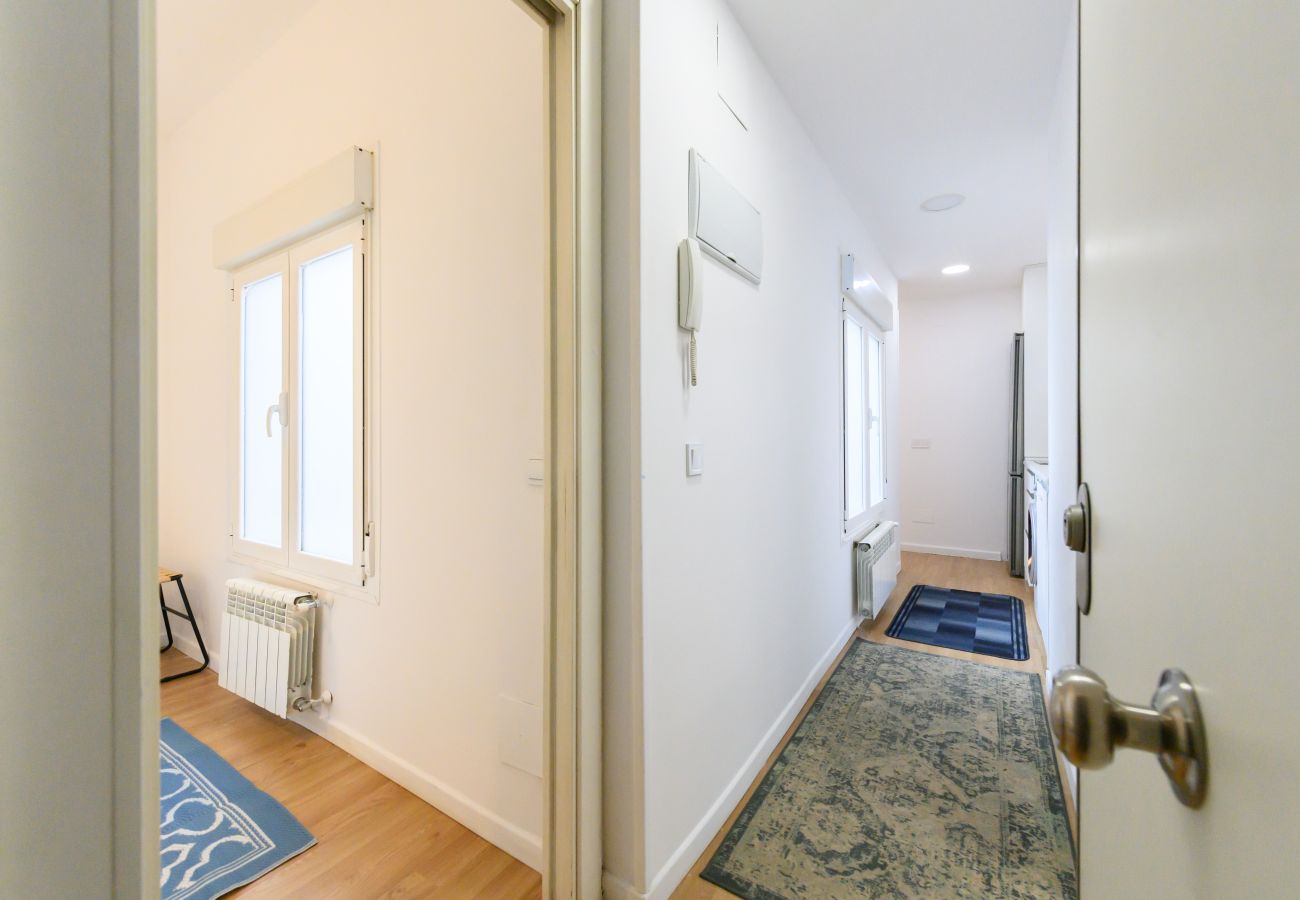 Apartment in Madrid - M (FOV160IIA) Piso de 1 dormitorio en Chamartín