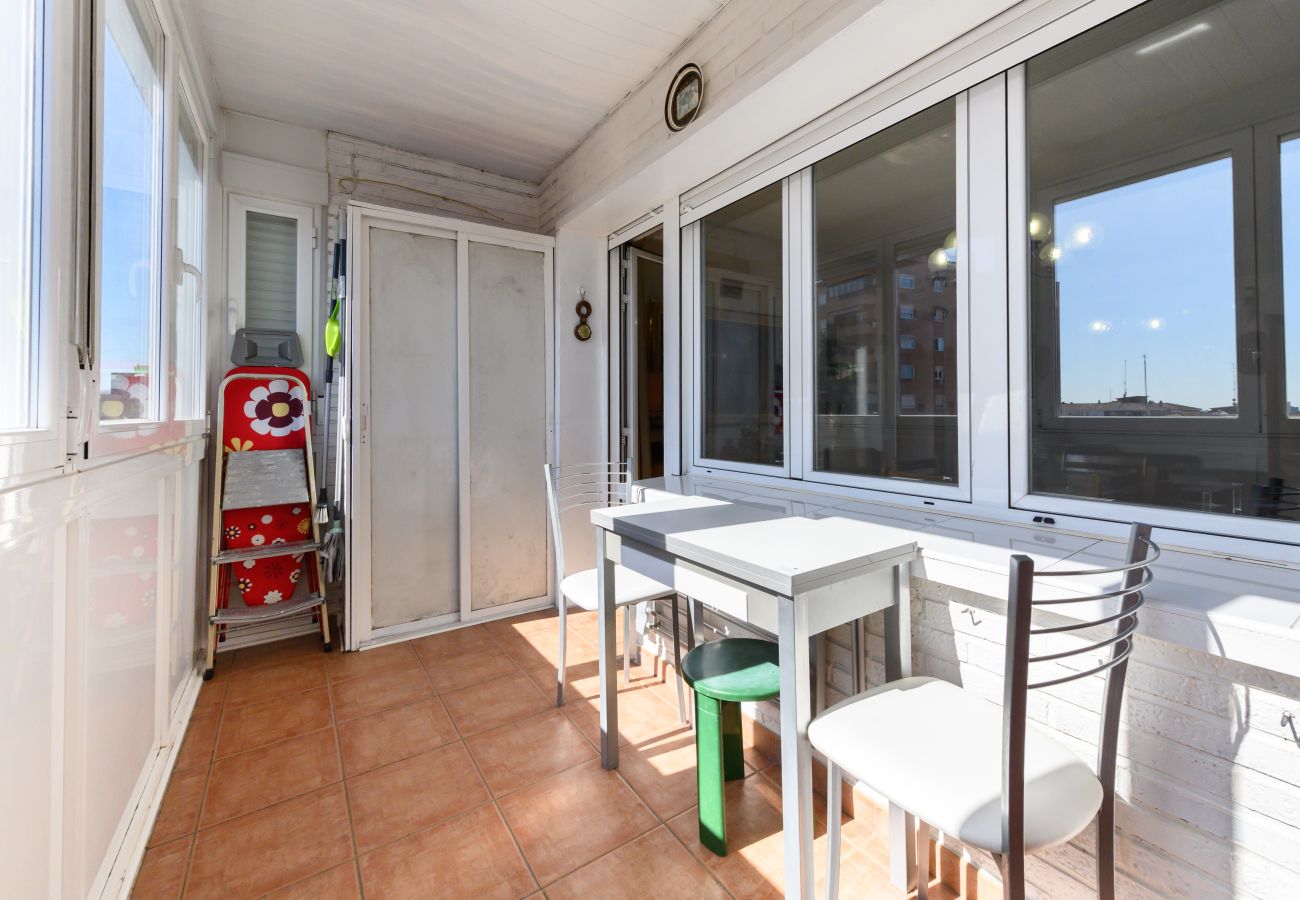 Apartment in Madrid - M (SVI166B) Amplio y luminoso piso de 3 dormitorio