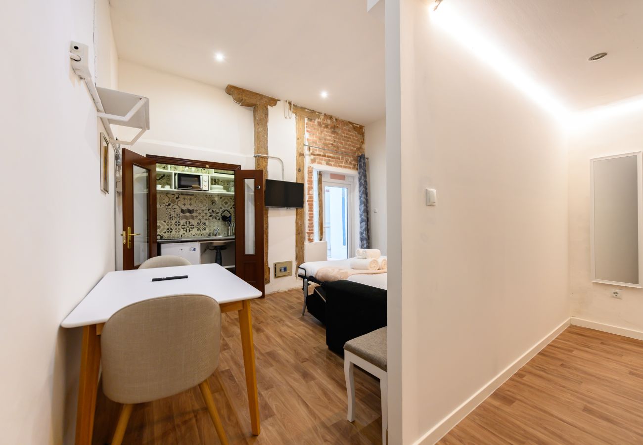 Apartment in Madrid - M (CAST90I) Dúplex en el Centro de Madrid