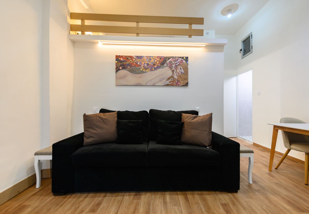 Apartment in Madrid - M (CAST90I) Dúplex en el Centro de Madrid
