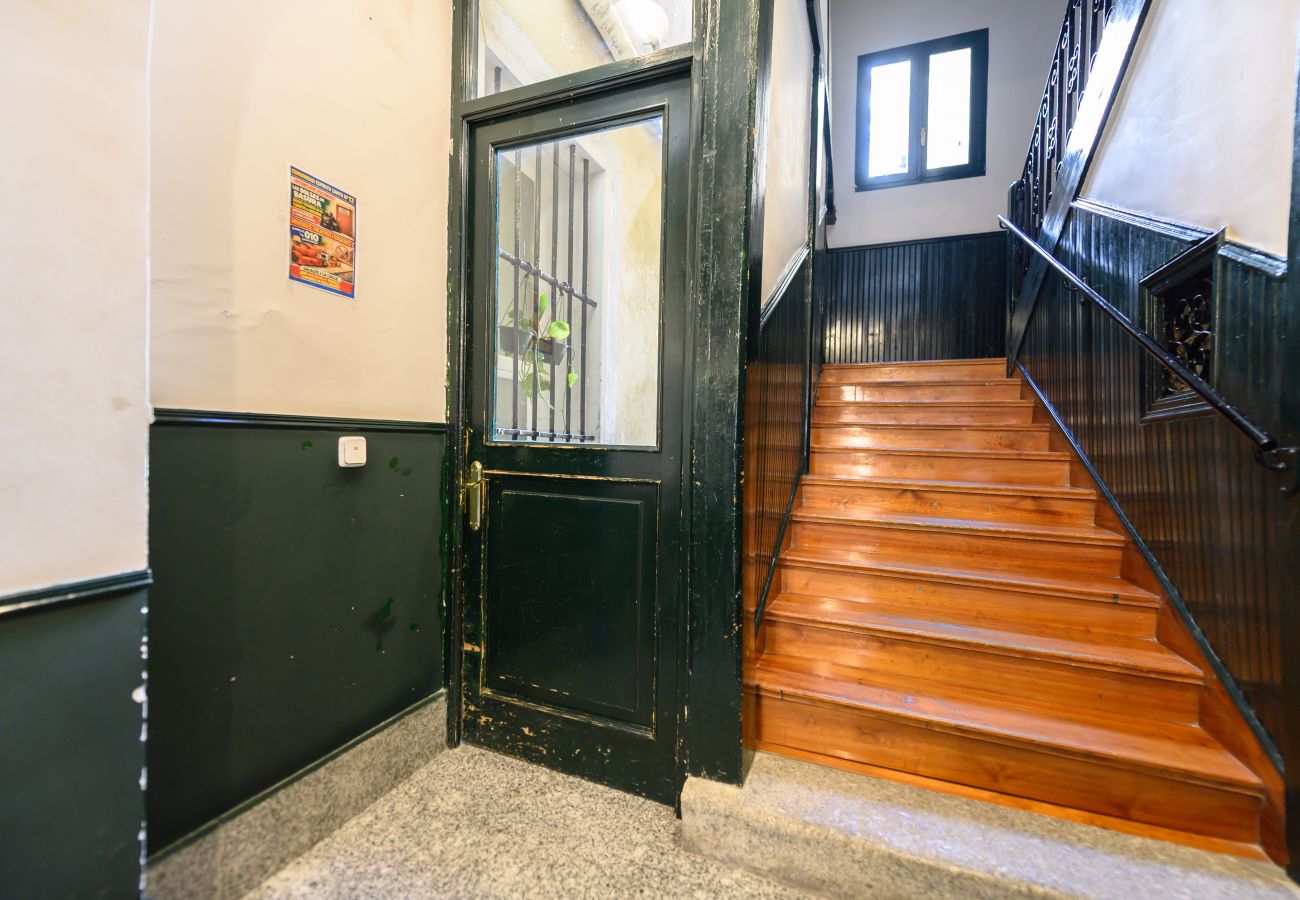 Apartment in Madrid - M (ESA121ID) Amplio Dúplex en el centro de Madrid